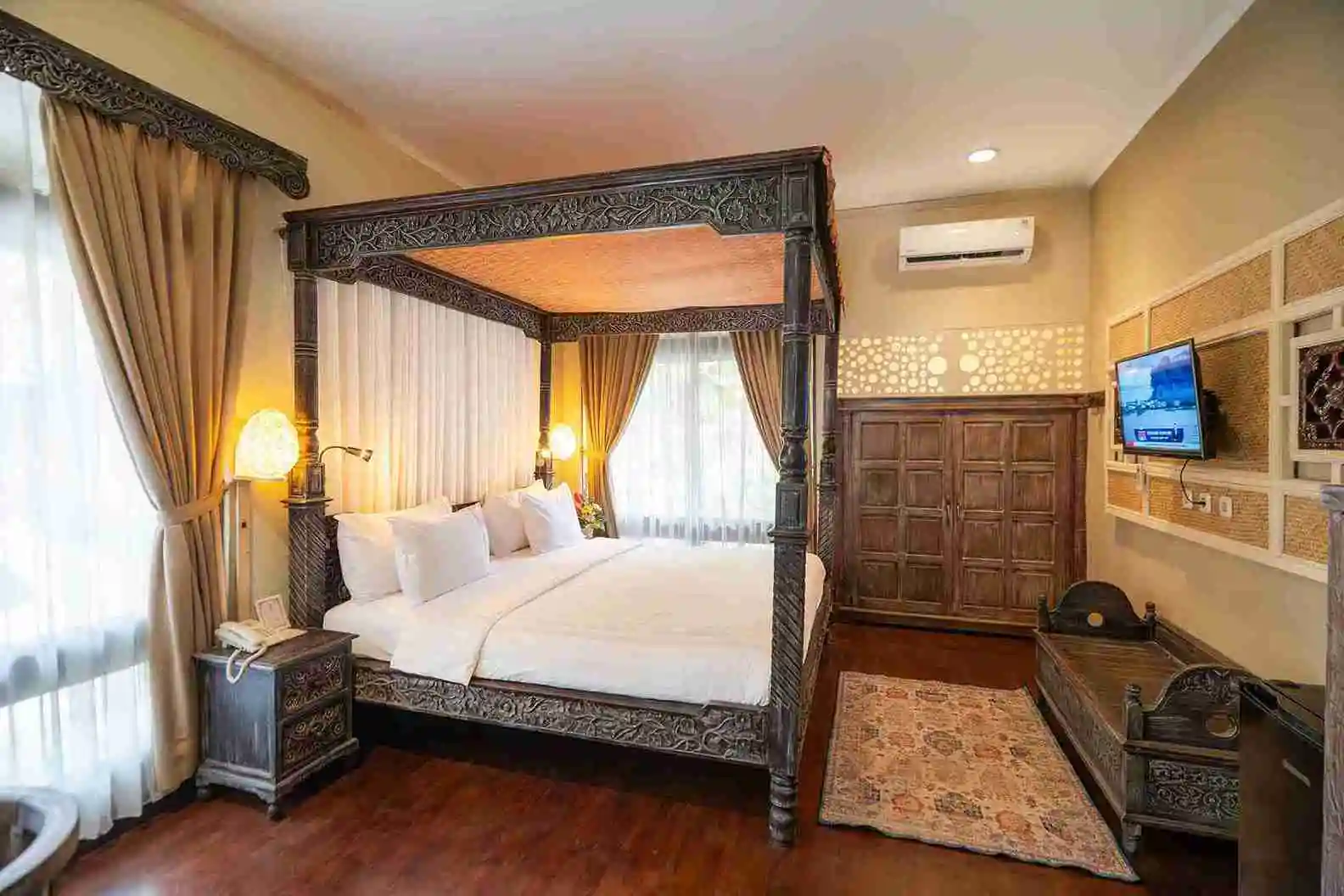 Peneeda View Gallery